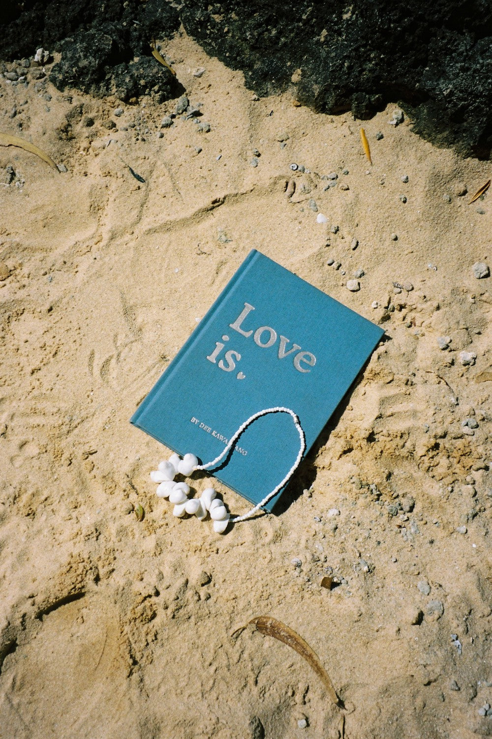 love is. ♡ book